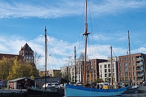 Die Masten stehen - Erste Ausfahrt zum Winteransegeln des Museumshafens